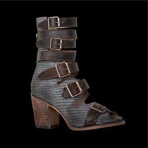 Freebird by Steven Bond 10 Blue Snake